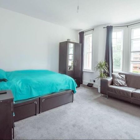 Great Flat Close To Edgware Road London Exterior foto